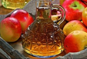 Как да си направите ябълков оцет - лесни рецепти и приложения!